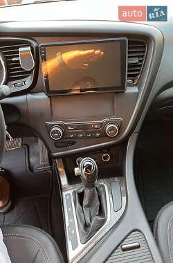 Седан Kia K5 2013 в 