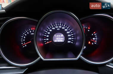 Седан Kia K5 2014 в 
