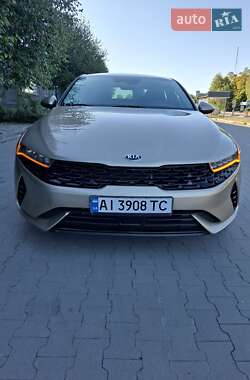 Седан Kia K5 2021 в 
