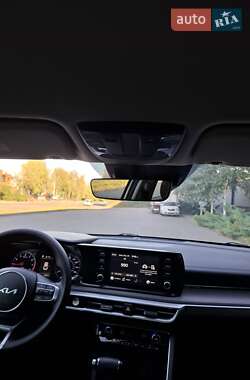 Седан Kia K5 2021 в 