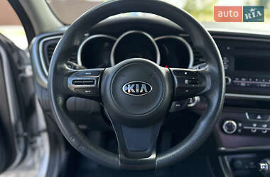 Седан Kia K5 2015 в 