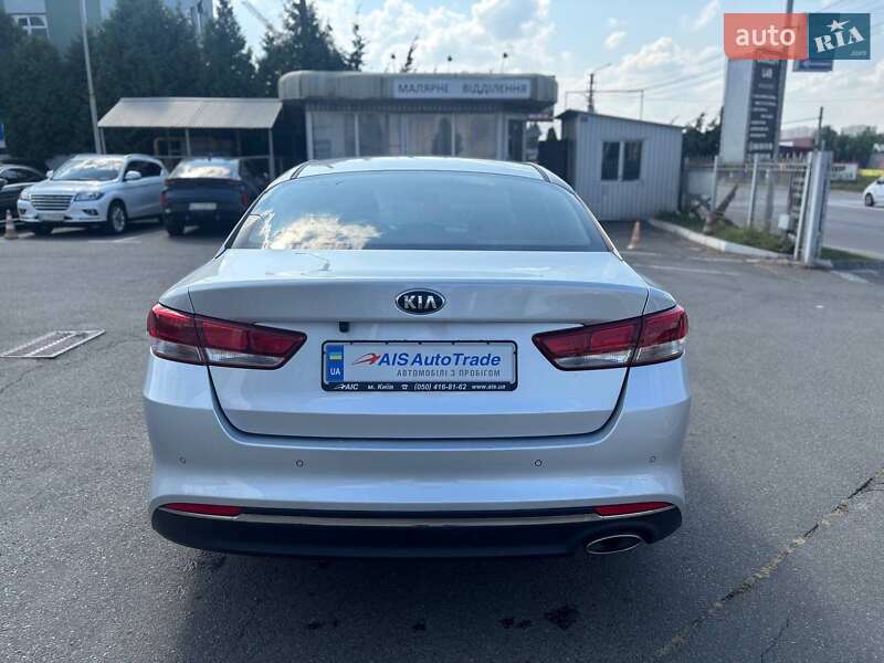 Седан Kia K5 2017 в Києві