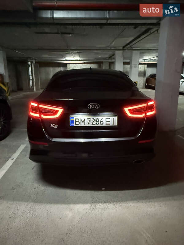 Седан Kia K5 2013 в Киеве