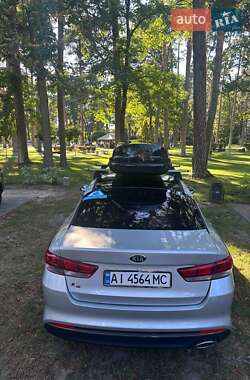 Седан Kia K5 2015 в Ірпені