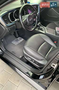 Седан Kia K5 2014 в 