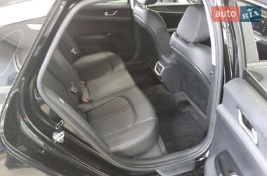 Седан Kia K5 2022 в 