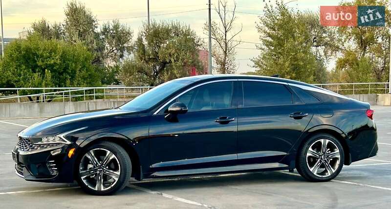 Седан Kia K5 2020 в Киеве