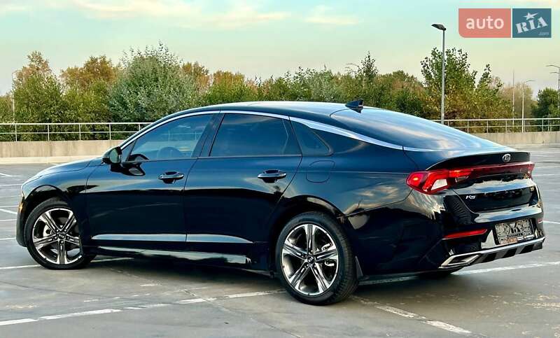 Седан Kia K5 2020 в Киеве