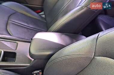Седан Kia K5 2015 в 