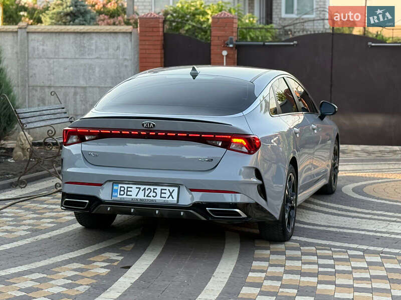 Седан Kia K5 2021 в Николаеве