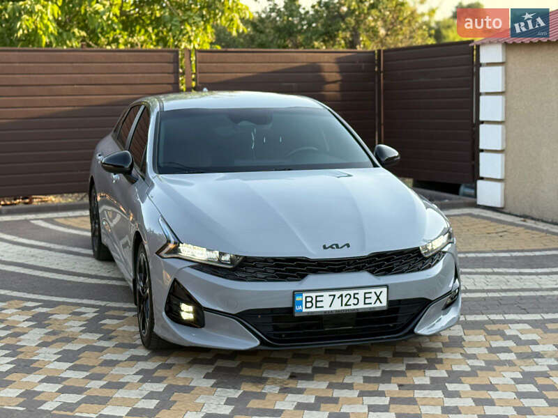 Седан Kia K5 2021 в Николаеве