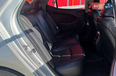 Седан Kia K5 2014 в 