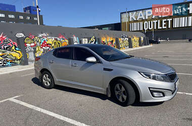 Седан Kia K5 2014 в 