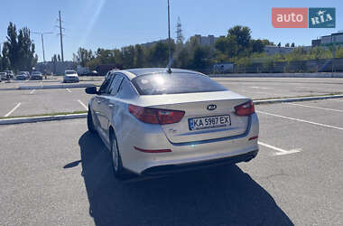 Седан Kia K5 2014 в 