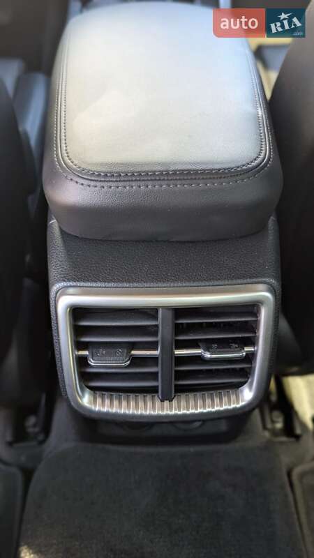 Седан Kia K5 2021 в Киеве