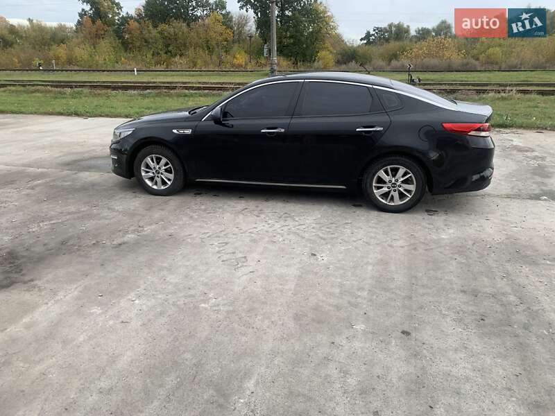 Седан Kia K5 2017 в Броварах