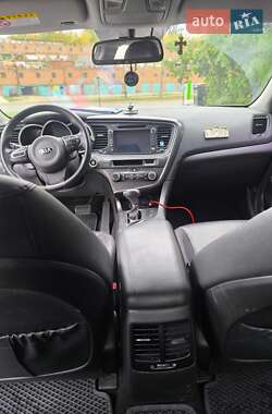 Седан Kia K5 2013 в 