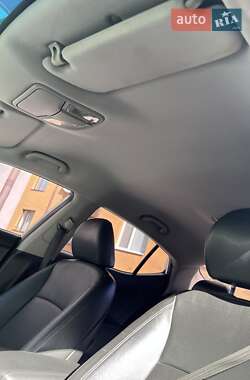 Седан Kia K5 2014 в 