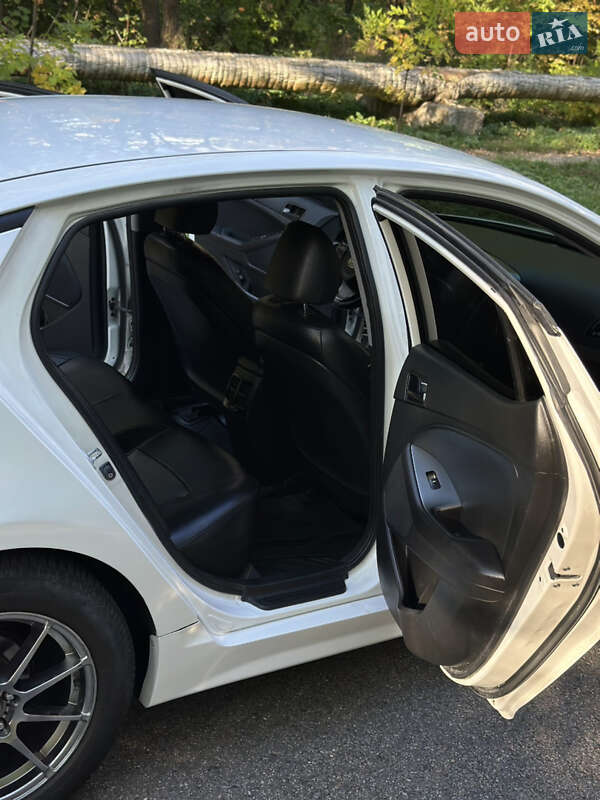 Седан Kia K5 2014 в Харькове