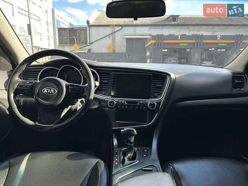 Седан Kia K5 2014 в Харькове