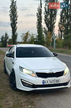 Седан Kia K5 2010 в 