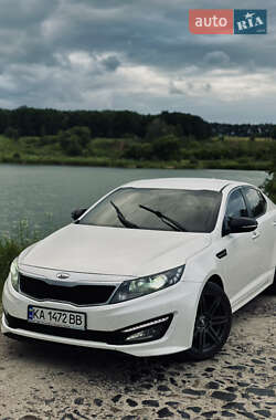 Седан Kia K5 2010 в 