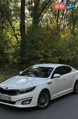 Седан Kia K5 2014 в Харькове