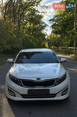 Седан Kia K5 2014 в 