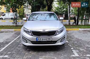 Седан Kia K5 2014 в Ирпене