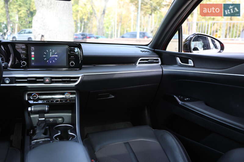 Седан Kia K5 2021 в Харькове