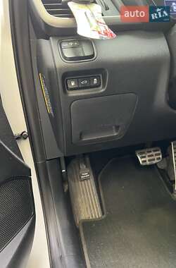 Седан Kia K5 2015 в 