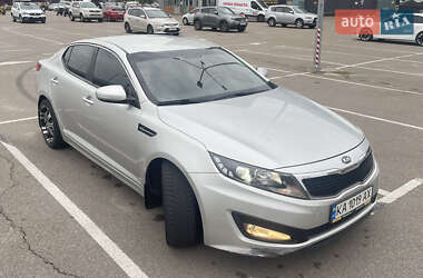 Седан Kia K5 2012 в 
