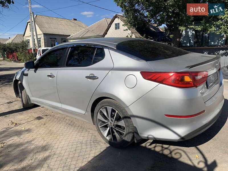 Седан Kia K5 2013 в Днепре