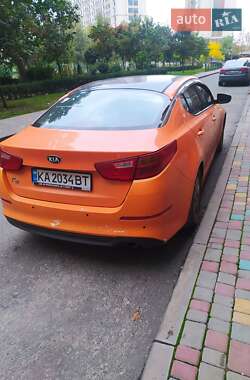 Седан Kia K5 2014 в 