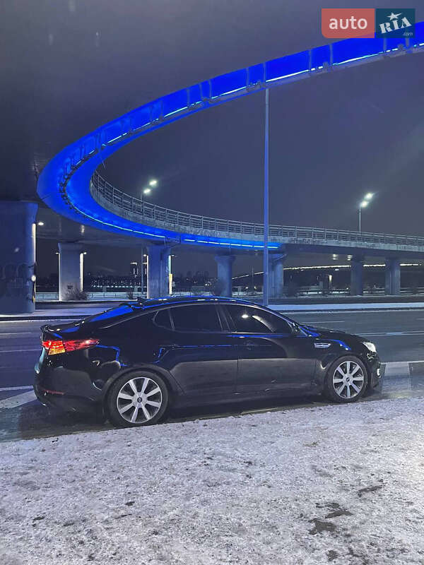 Седан Kia K5 2012 в Києві