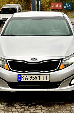 Седан Kia K5 2015 в 