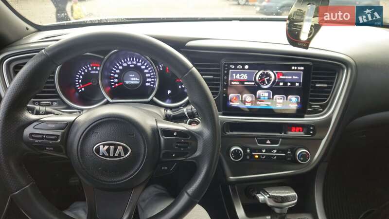 Седан Kia K5 2013 в Знаменке