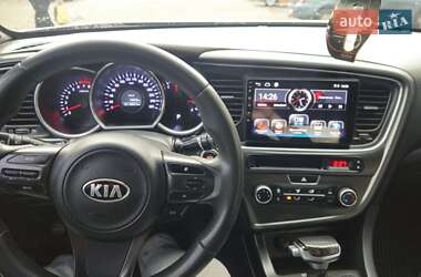 Седан Kia K5 2013 в 