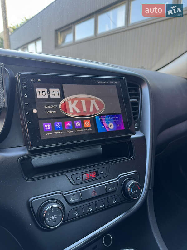 Седан Kia K5 2012 в Києві