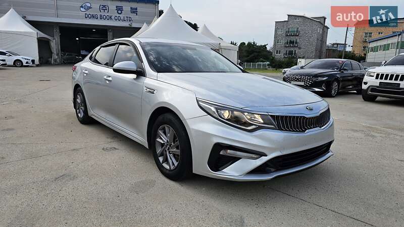 Седан Kia K5 2018 в Киеве