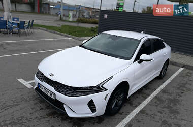 Седан Kia K5 2021 в  фото 2 Седан Kia K5 2021 в