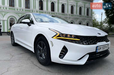 Седан Kia K5 2021 в  фото 23 Седан Kia K5 2021 в