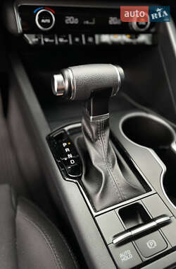 Седан Kia K5 2021 в  фото 38 Седан Kia K5 2021 в