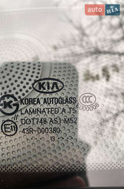 Седан Kia K5 2013 в 