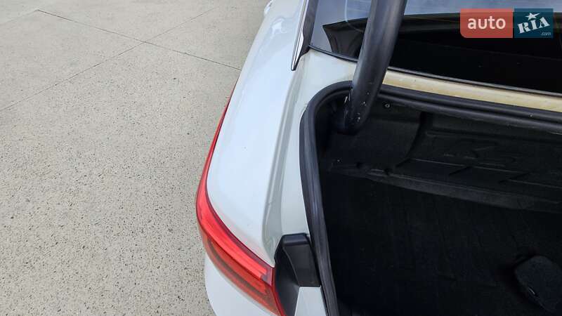 Седан Kia K5 2018 в Києві