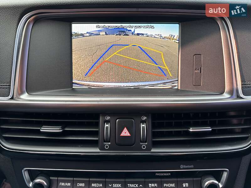 Седан Kia K5 2016 в Киеве