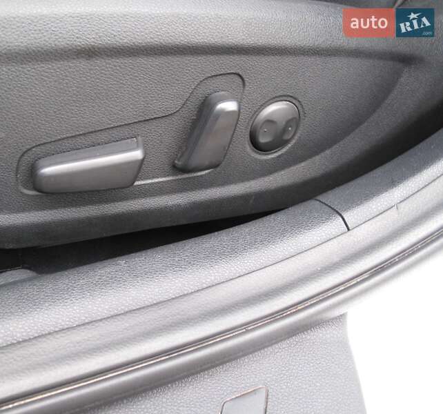 Седан Kia K5 2017 в Киеве фото 17 Седан Kia K5 2017 в Киеве