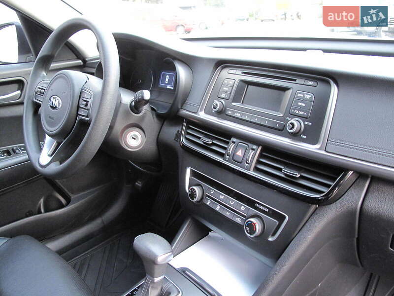 Седан Kia K5 2017 в Киеве фото 32 Седан Kia K5 2017 в Киеве