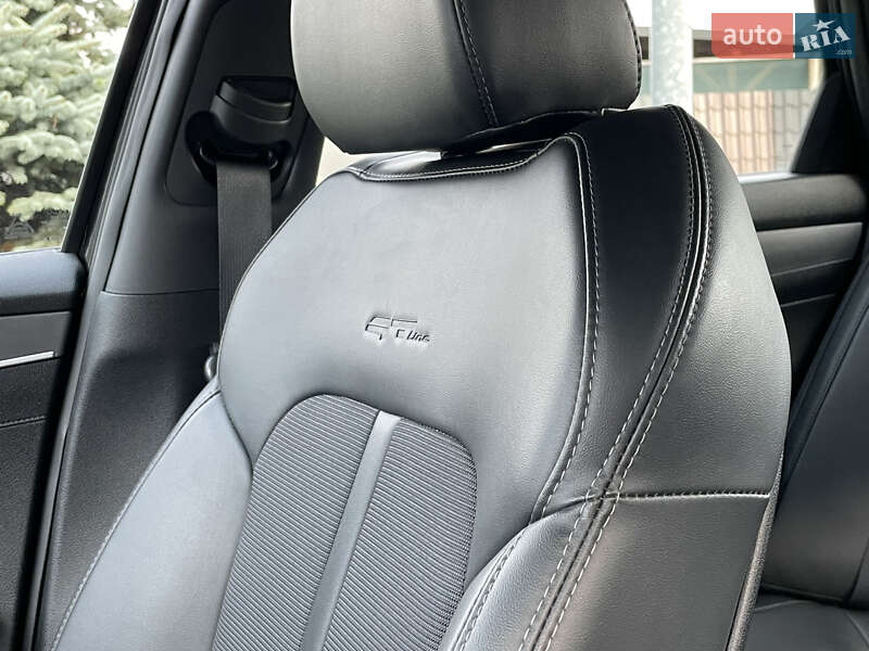 Седан Kia K5 2023 в Сарнах