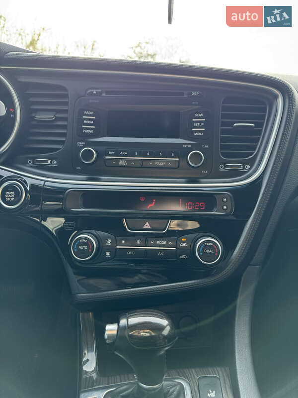 Седан Kia K5 2014 в Одессе